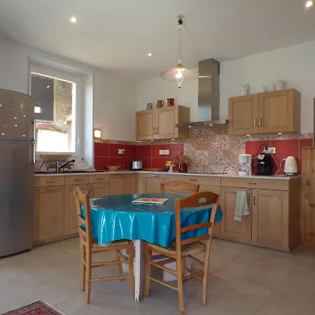 Holiday home Le Sabatin - Maison De Charme, Un Ecrin De Verdure Upie